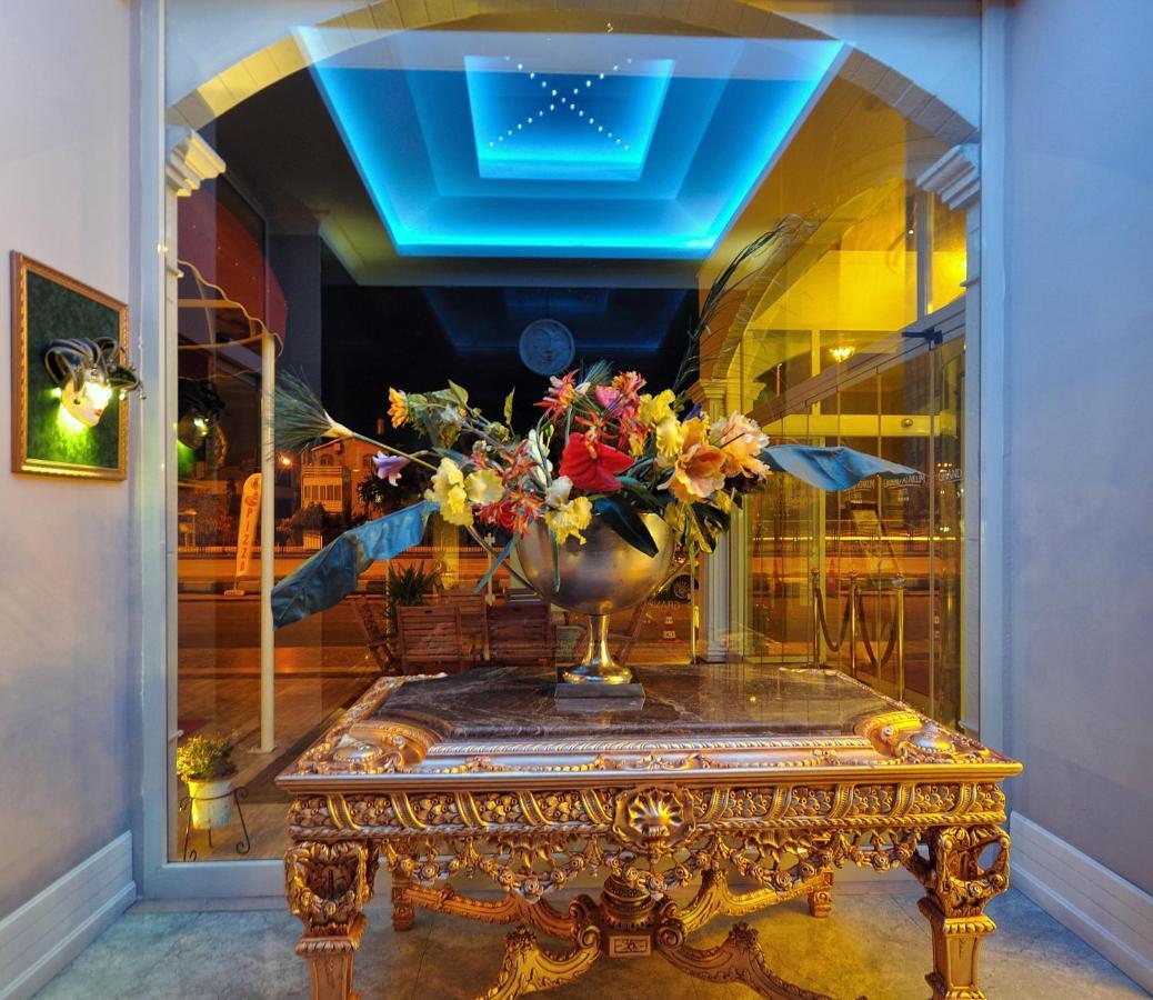 Grand Atakum Hotel Samsun Extérieur photo