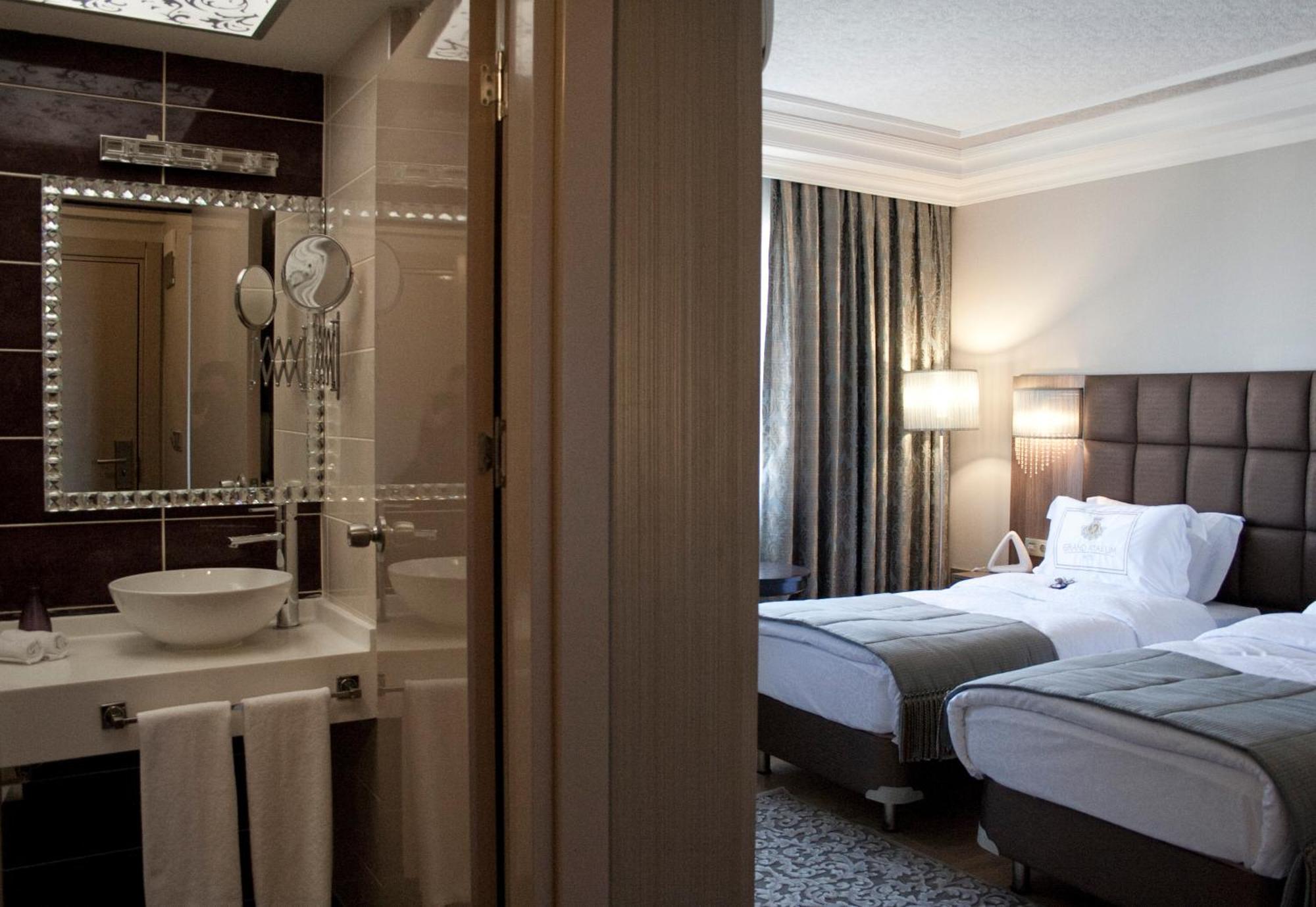 Grand Atakum Hotel Samsun Extérieur photo